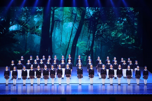 童声合唱《有一首歌轻轻飘过》 童声合唱《有一首歌轻轻飘过》