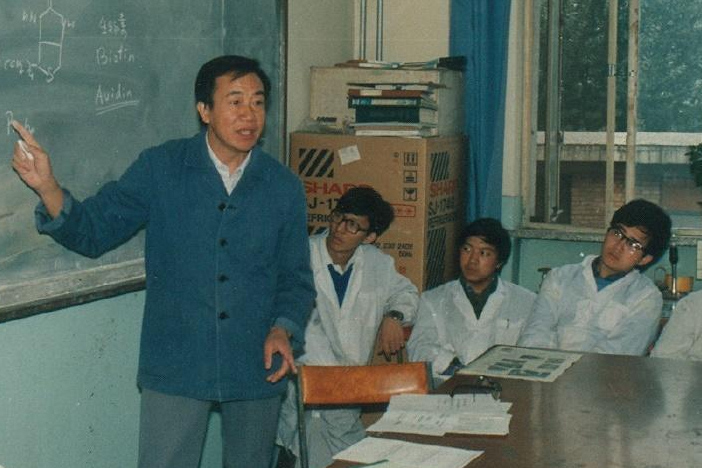 张礼和：药海匠心济民生 | 先生 | 星天地娱乐城官网
学部成立70周年